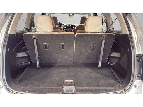 Used 2022 Honda Pilot Touring image 7