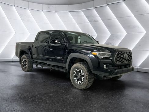 Used 2022 Toyota Tacoma TRD Off-Road RWD image 1