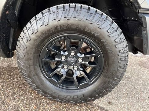 Used 2018 RAM 1500 Rebel w/ Luxury Group image 10