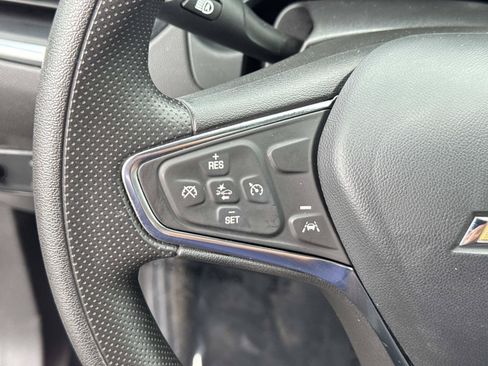 Used 2023 Chevrolet Equinox LS w/ LS Convenience Package FWD image 11