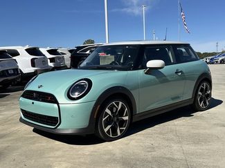 Used 2025 MINI Cooper S video 2