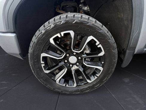 Used 2021 GMC Sierra 1500 AT4 w/ AT4 Premium Package AWD/4WD image 14