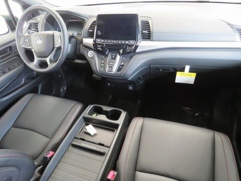Used 2023 Honda Odyssey Sport image 20