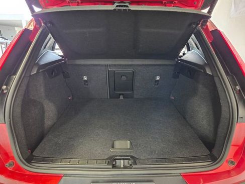 Used 2023 Volvo XC40 B5 Core AWD/4WD image 14