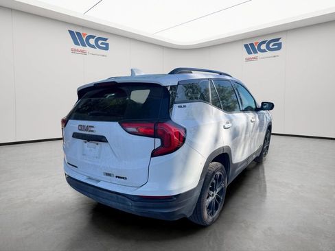 Used 2021 GMC Terrain SLE w/ Driver Convenience Package AWD/4WD image 4