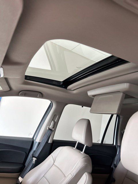 Used 2021 Honda Pilot Touring image 20