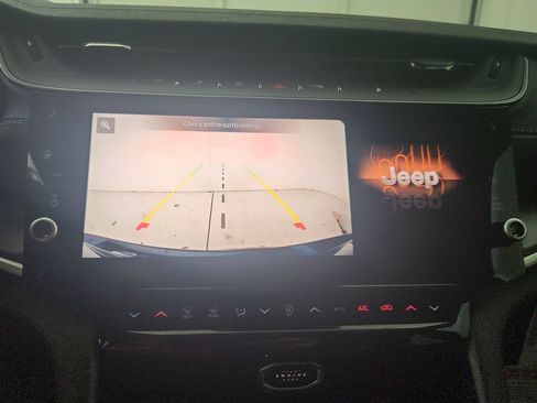New 2026 Jeep Grand Cherokee Limited AWD/4WD image 25