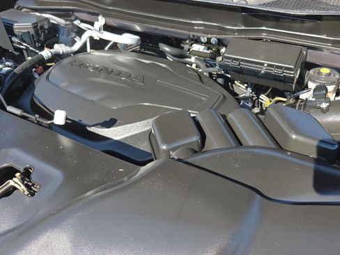 Certified 2021 Honda Pilot Touring image 17