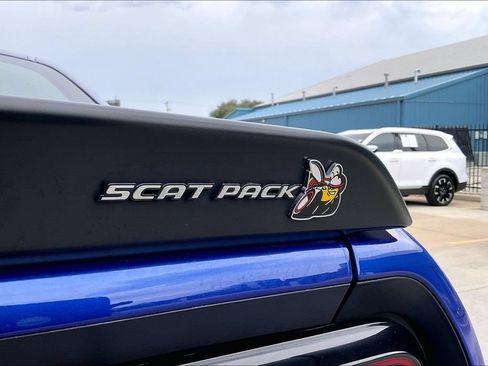 Used 2021 Dodge Challenger R/T Scat Pack RWD image 8