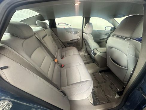 Used 2025 Chevrolet Malibu LT FWD image 25