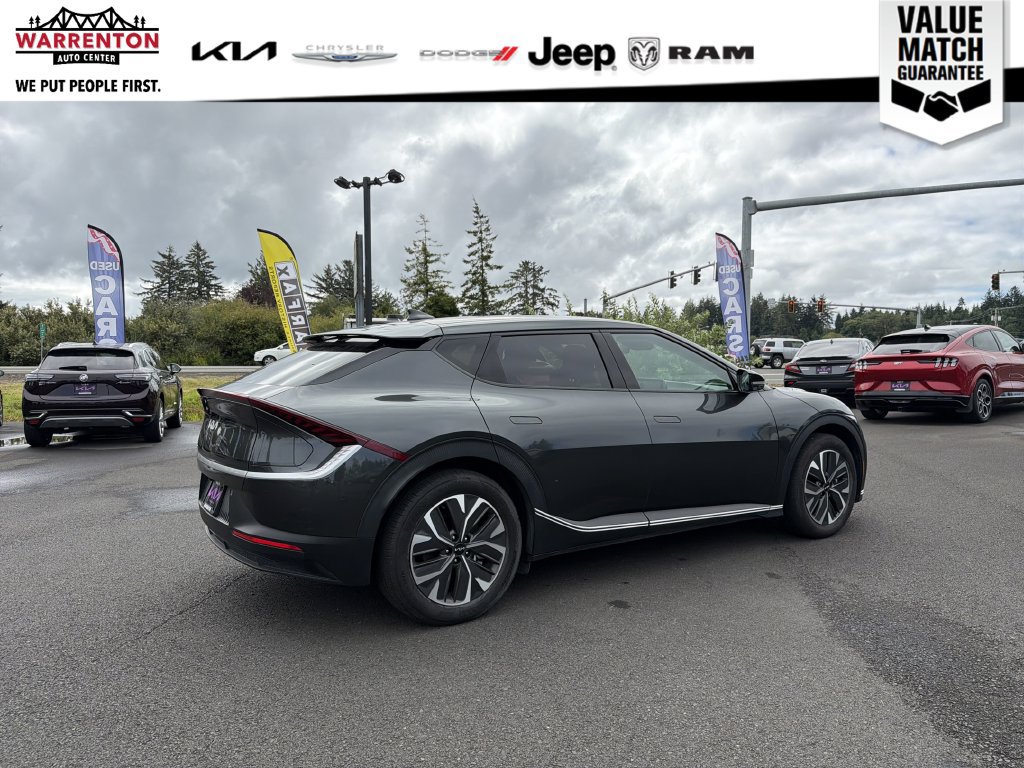 Used 2024 Kia EV6 Light AWD/4WD image 8