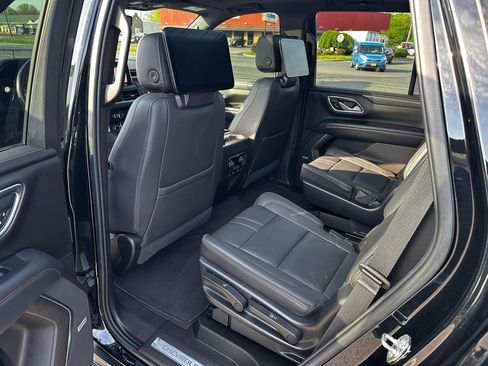 Used 2021 Chevrolet Tahoe RST w/ Luxury Package AWD/4WD image 22