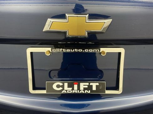 Used 2023 Chevrolet Equinox LT AWD/4WD image 24