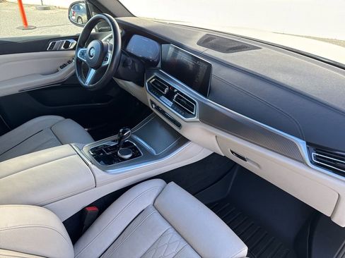 Used 2023 BMW X5 M50i image 43