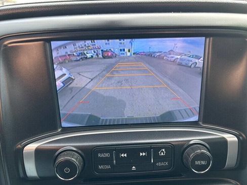 Used 2015 GMC Sierra 1500 SLT w/ SLT Preferred Package AWD/4WD image 18