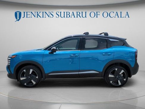 Used 2025 Nissan Kicks SR FWD image 6
