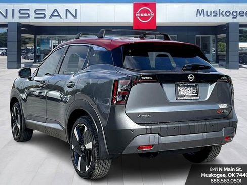 New 2026 Nissan Kicks SR w/ Cold Weather Package image 3