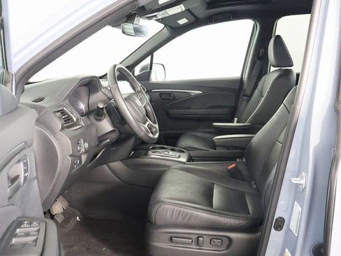 Used 2023 Honda Passport EX-L image 10