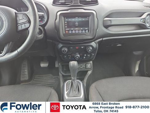 Used 2020 Jeep Renegade Altitude FWD image 14