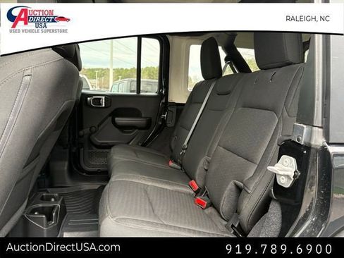 Used 2020 Jeep Wrangler Unlimited Sport image 29