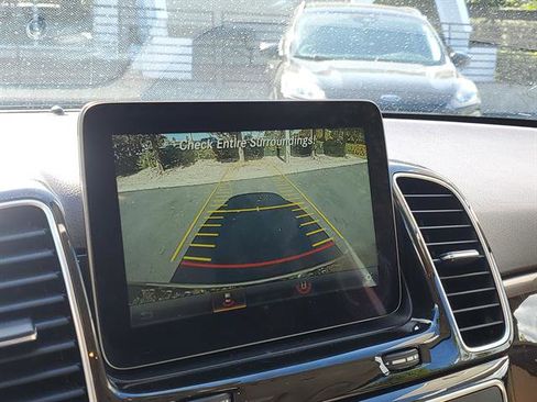 Used 2016 Mercedes-Benz GLE 350 image 46