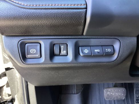 Used 2023 GMC Acadia AT4 w/ Technology Package image 36