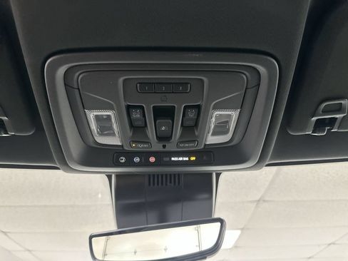 Used 2024 GMC Sierra 2500 AT4 w/ AT4 Premium Plus Package AWD/4WD image 66