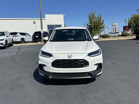 Certified 2025 Honda HR-V LX image 2