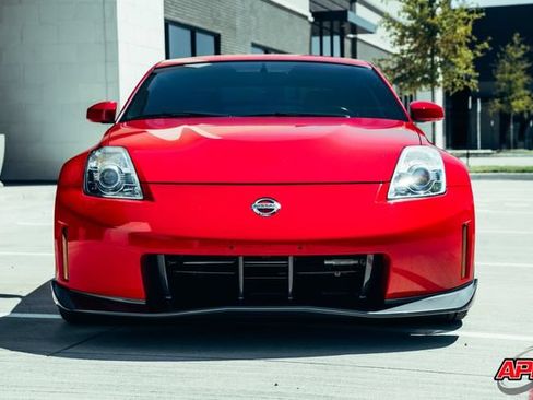 Used 2008 Nissan 350Z NISMO RWD image 15