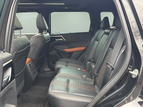 Used 2022 Mitsubishi Outlander SEL image 15