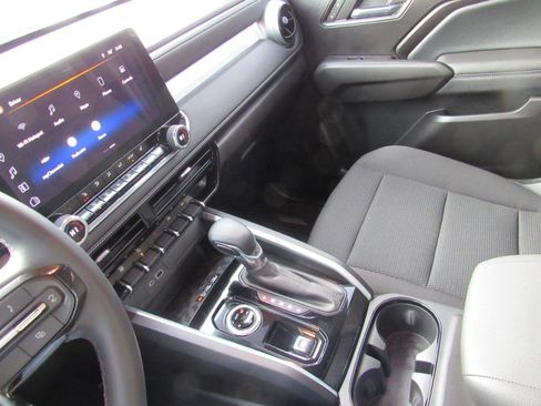 Used 2023 Chevrolet Colorado LT w/ LT Convenience Package II image 34