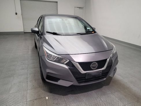 Used 2021 Nissan Versa SV FWD image 14