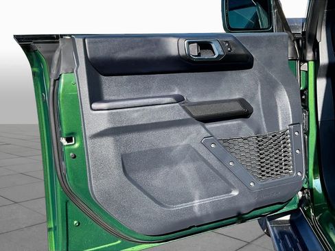 Used 2025 Ford Bronco Outer Banks AWD/4WD image 22