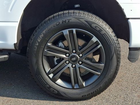 Used 2022 Ford F150 XLT w/ Equipment Group 302A High AWD/4WD image 9