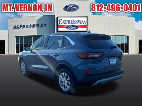 Used 2023 Ford Escape Active w/ Tech Pack #2 AWD/4WD image 9