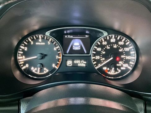 Used 2014 Nissan Pathfinder SL w/ SL Premium Package image 12