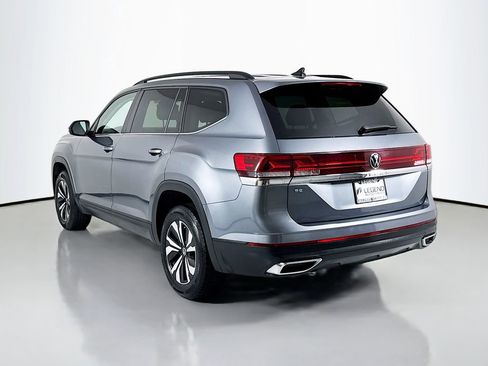 Used 2024 Volkswagen Atlas SE FWD image 8