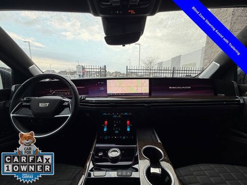 Used 2025 Cadillac Escalade ESV Sport Platinum w/ LPO, Floor Liner Package image 28