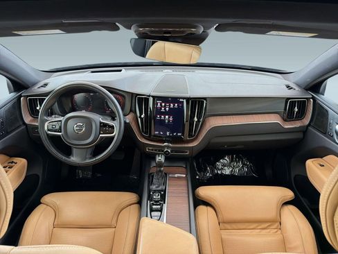 Used 2021 Volvo XC60 T5 Inscription w/ Advanced Package FWD image 17