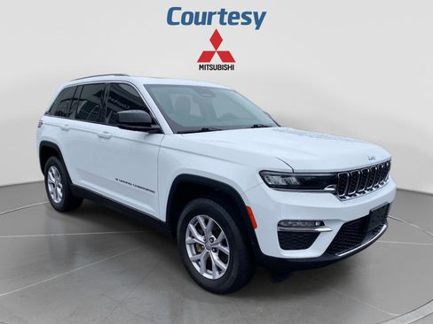 Used 2022 Jeep Grand Cherokee Limited AWD/4WD image 10