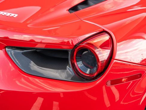 Used 2018 Ferrari 488 Spider RWD image 14