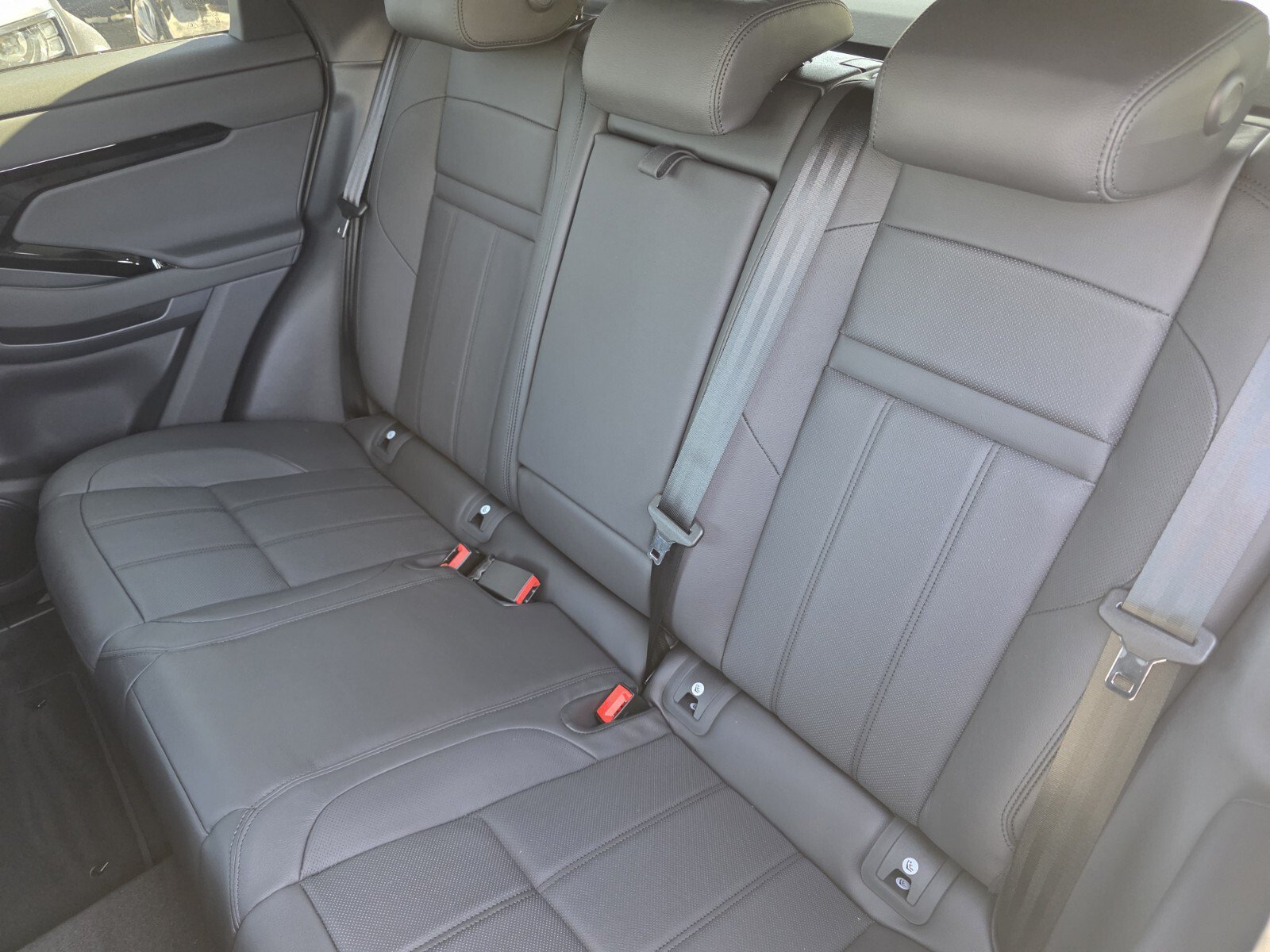 Used 2026 Land Rover Range Rover Evoque S AWD/4WD image 14