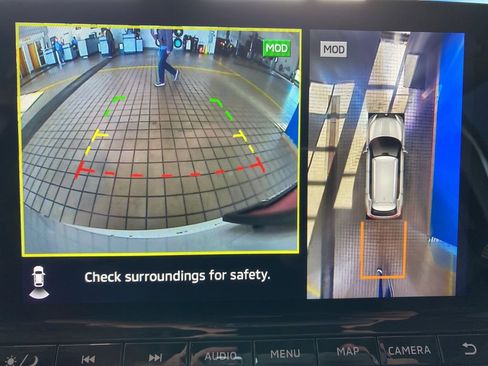 Used 2024 Mitsubishi Outlander SE image 3