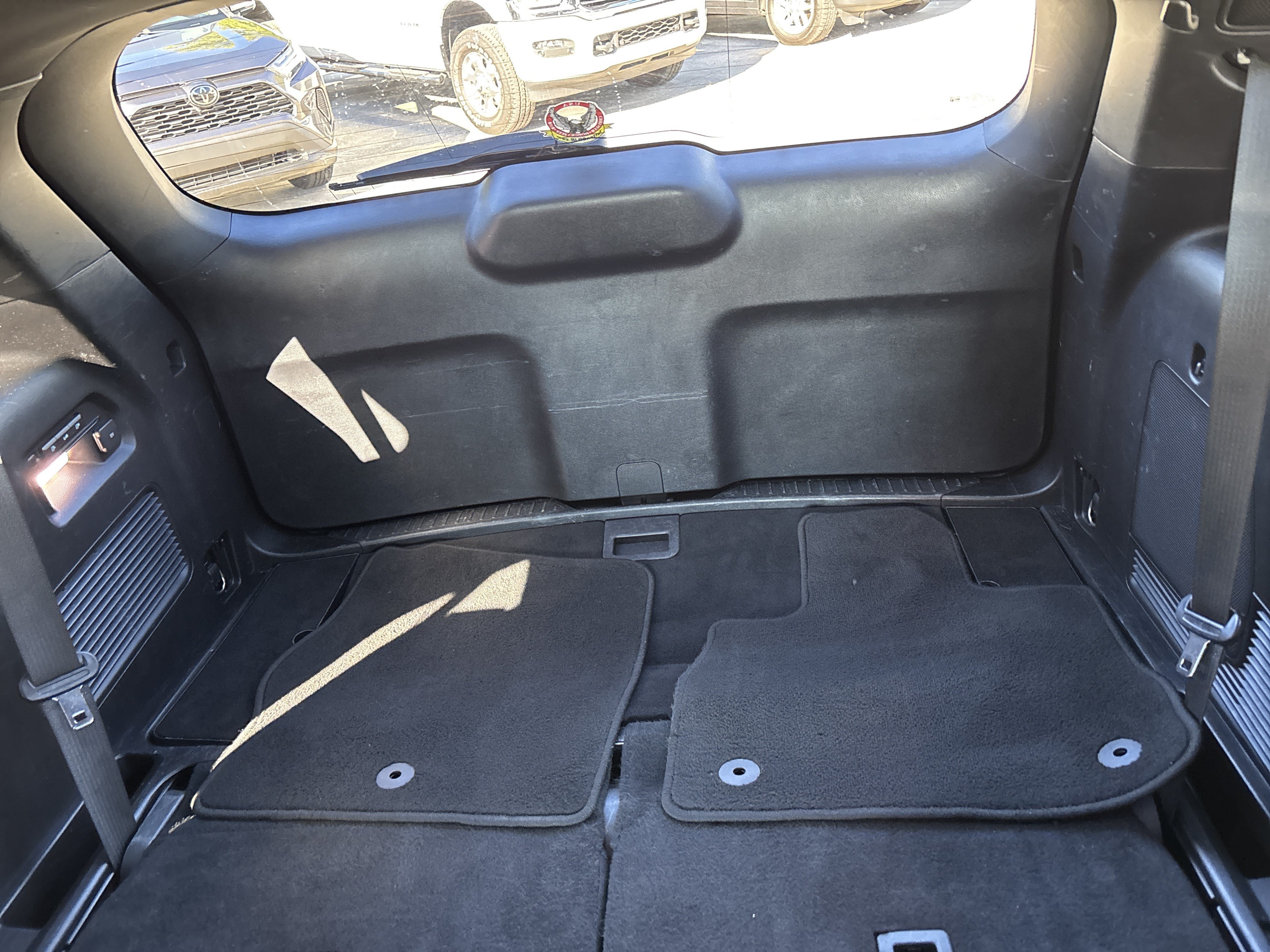 Used 2020 Ford Explorer Limited RWD image 14