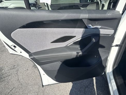 New 2025 Volkswagen Tiguan S image 21