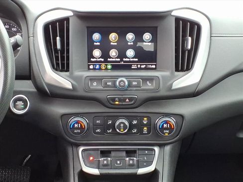 Certified 2022 GMC Terrain SLE w/ Driver Convenience Package image 12