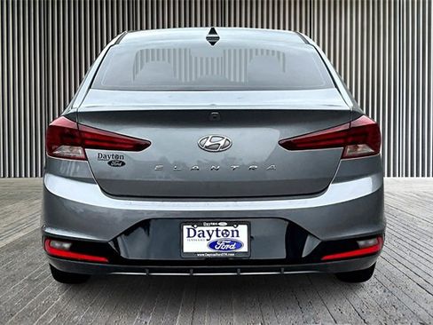 Used 2019 Hyundai Elantra SEL image 4