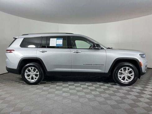 Used 2023 Jeep Grand Cherokee L Limited AWD/4WD image 12