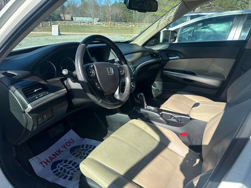 Used 2013 Honda Crosstour EX-L image 6