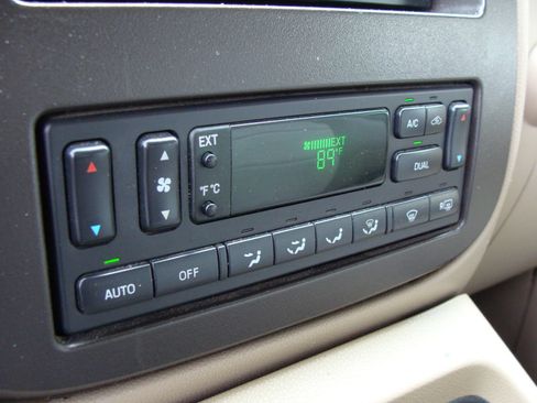 Used 2006 Ford Expedition Eddie Bauer AWD/4WD image 20